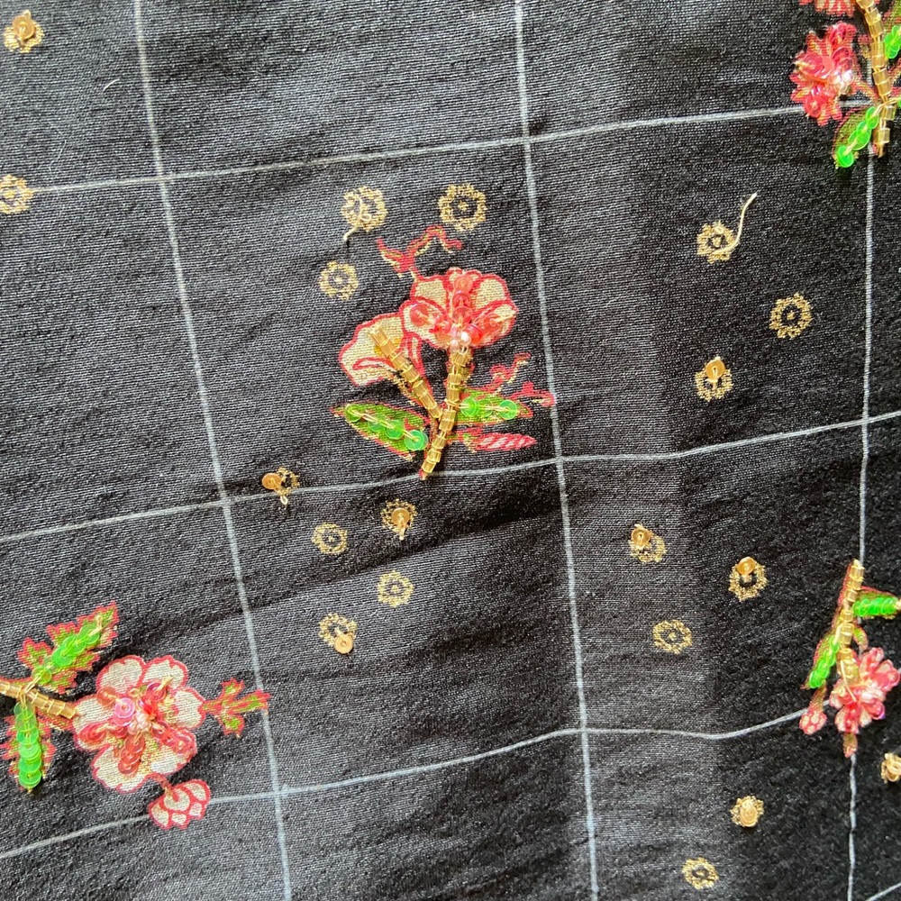 Melange Tops. Size- L - Picture 7 of 10